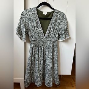 Green and white floral pattern dress with lining